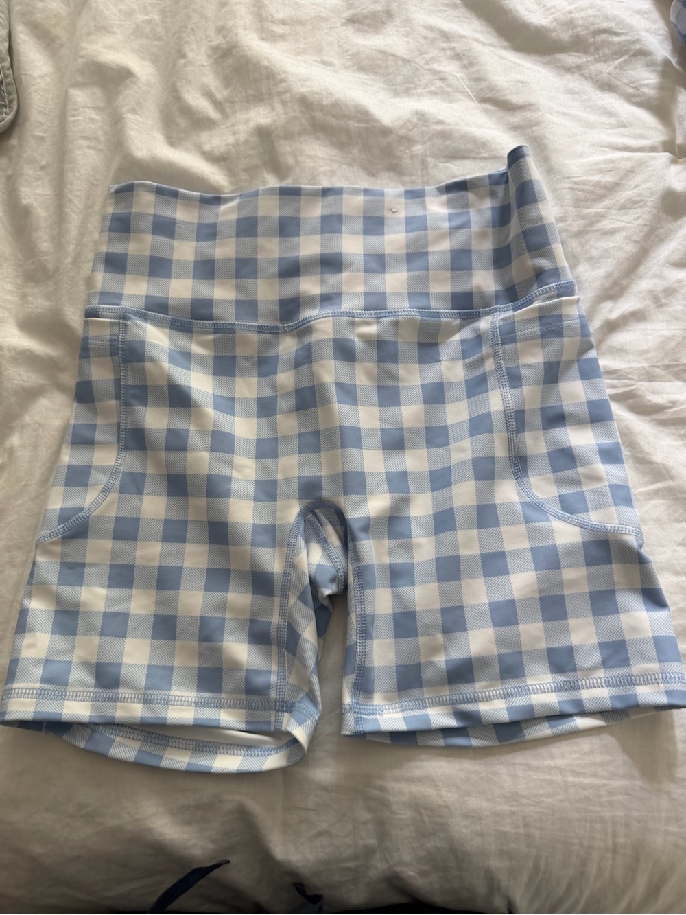 Old Navy Extra High Waisted PowerSoft
Biker Shorts 6" No Front Seam